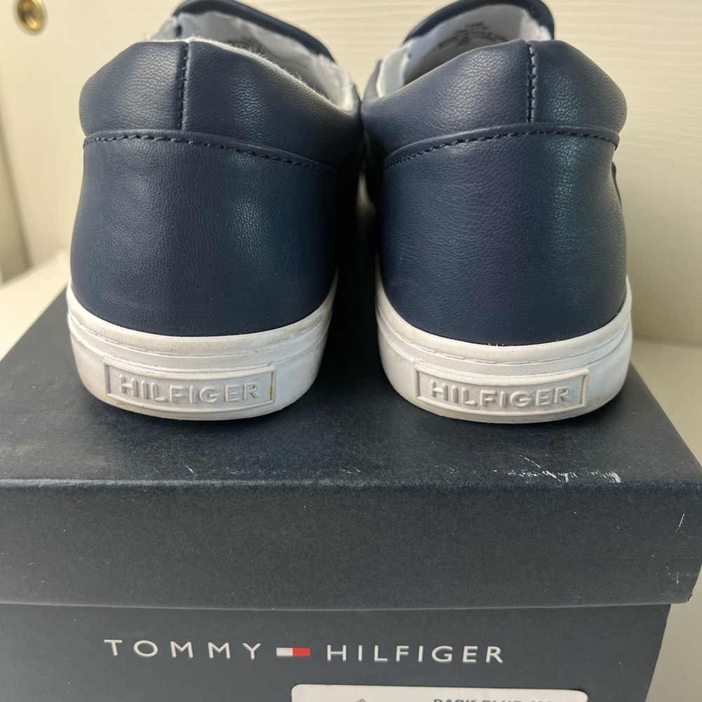 Tommy Hilfiger slip ons - Picture 5 of 6